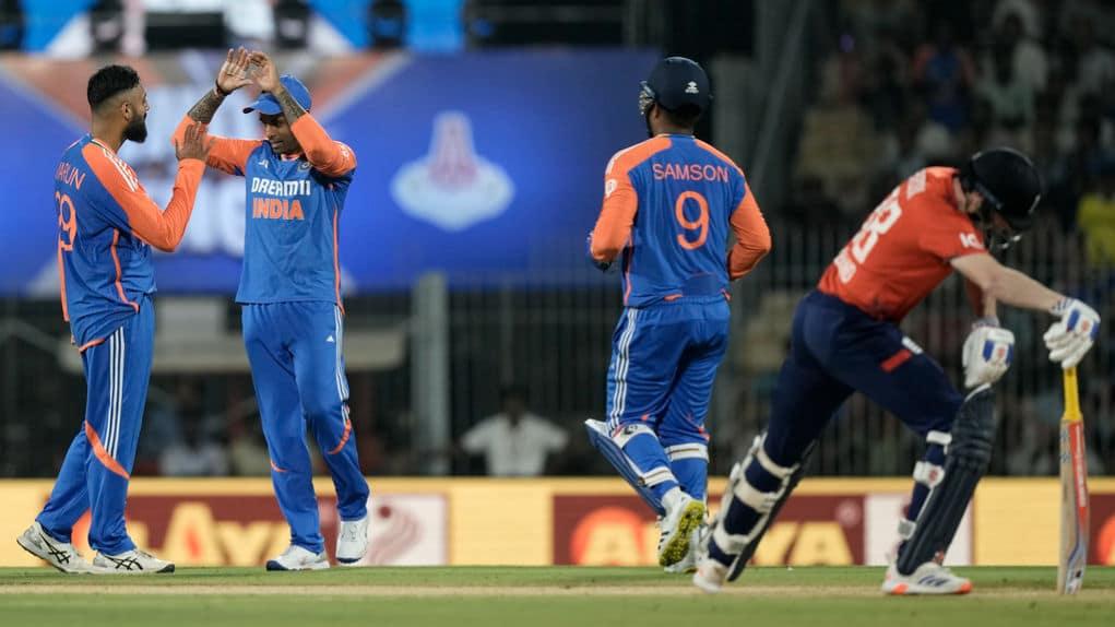 Team India’s Dominant Bowling Display Restrict England To 165/9 In Second T20I In Chennai