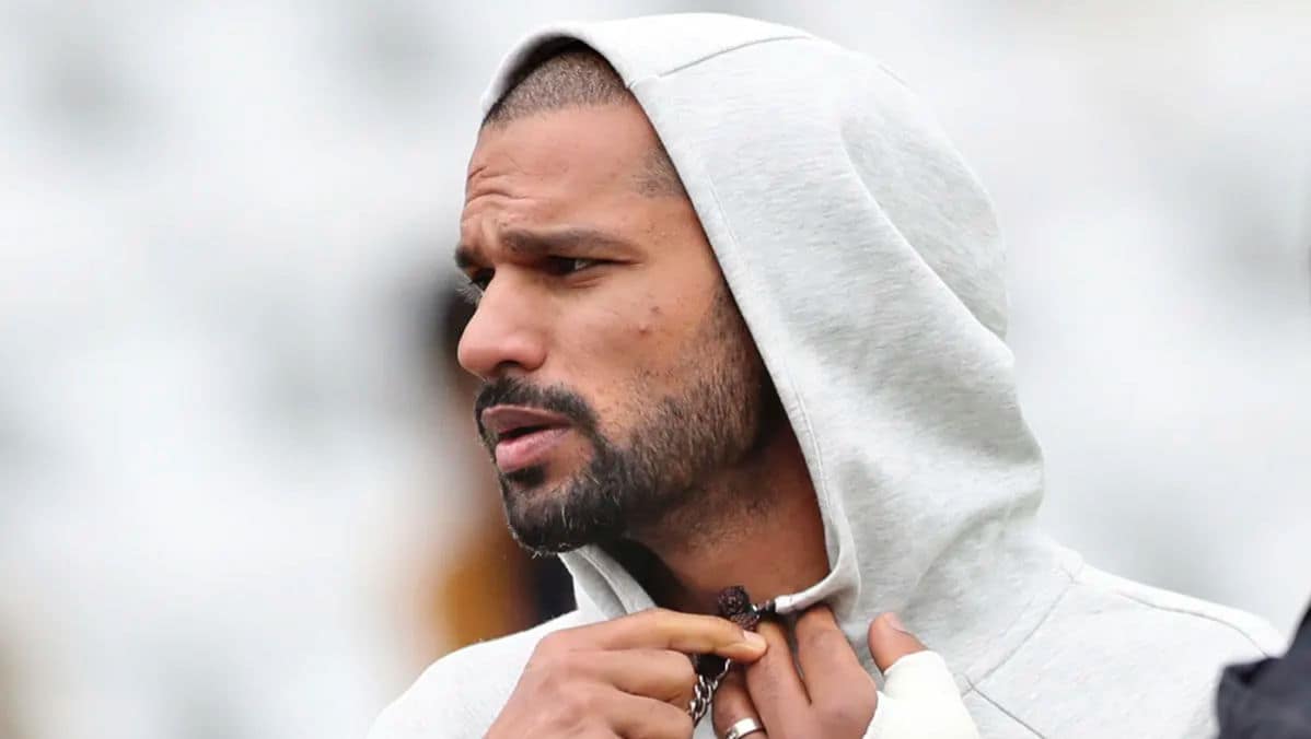 Discover the Post That Has Fans Losing Sleep – Shikhar Dhawan’s Late-Night MOOD Shocks the Internet