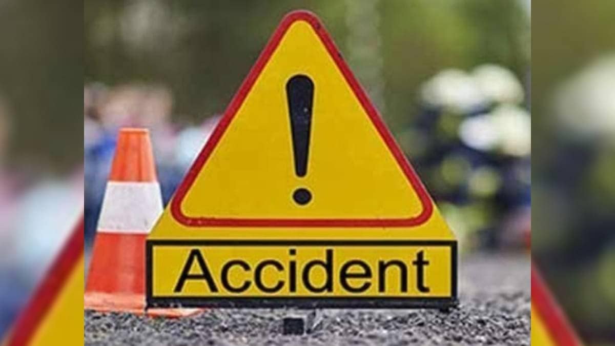 7 Injured After Bus Carrying 17 Overturns in Telangana’s Ranga Reddy