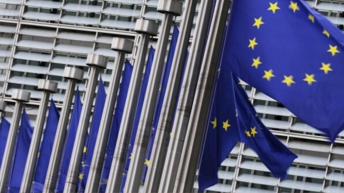 EU Approves 19th Package Of Russian Sanctions Including LNG Ban
