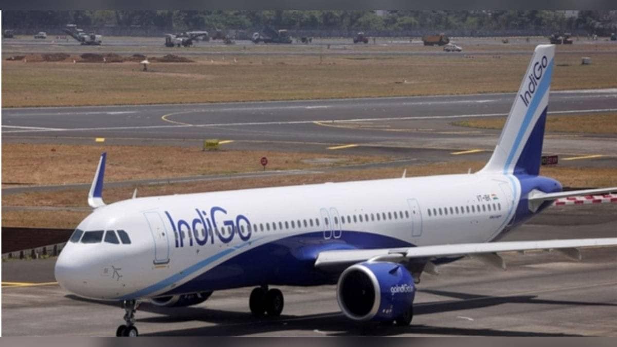 IndiGo Kolkata–Srinagar Flight Makes Emergency Landing in Varanasi After Fuel Leak Scare