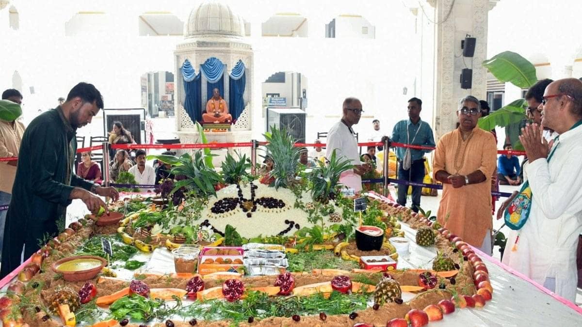 Post-Diwali Festivities Fuel Shopping Spree as Traders Gear Up for Bhai Dooj, Chhath and Wedding Season