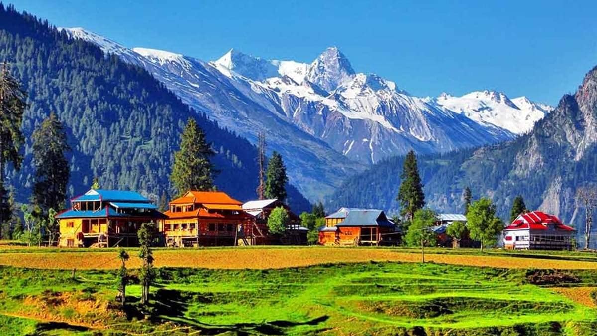 Delhi AQI Crosses 350: Visit These Stunning Hill Stations For Fresh And Clean Air