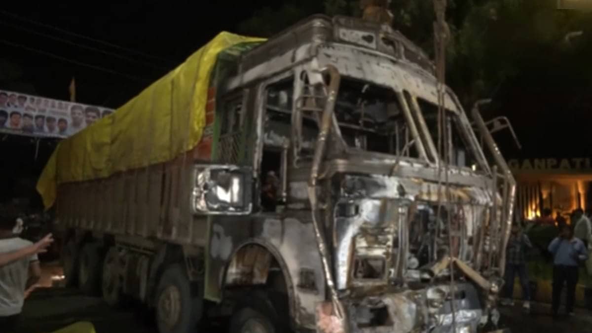 Pune Highway Horror: 7 Killed as Truck Rams Vehicles, Sparks Massive Fire Near Navale Bridge