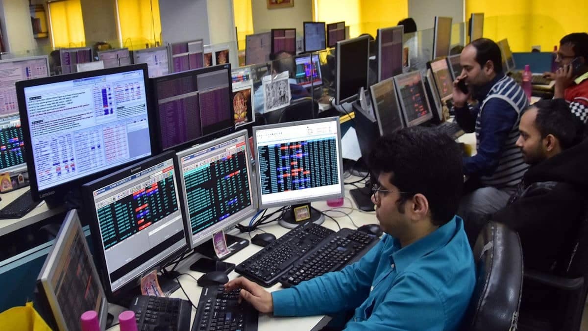 Indian Stocks’ 30-Year Low vs Emerging Markets: Rupee Crash, US Tariffs Drag MSCI Index Amid Surge