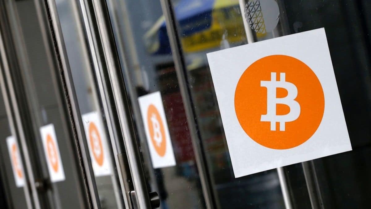 Crypto Prices Fall Amid Donald Trump’s Tariff Woes