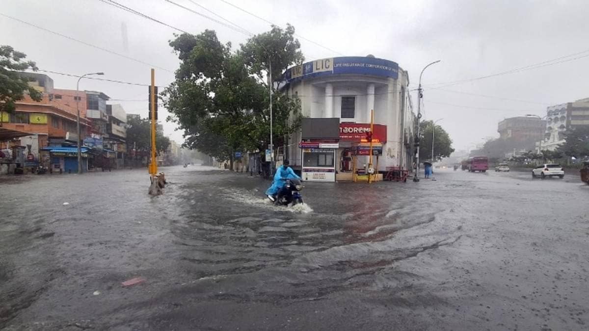 Cyclone Montha Alert: IMD Warns of Heavy Rain, Gusty Winds; Check Landfall Time, Affected States, Full Weather Forecast