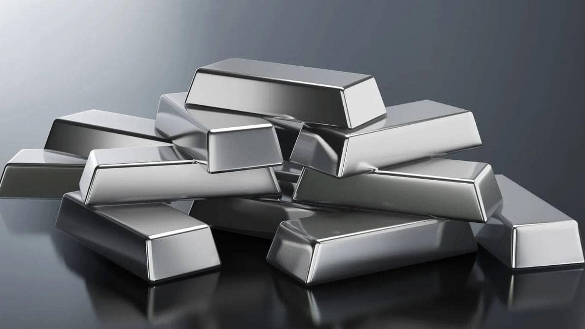 After Soaring To Record Highs, Silver Plunges 6% — What Triggered The Sell-Off?