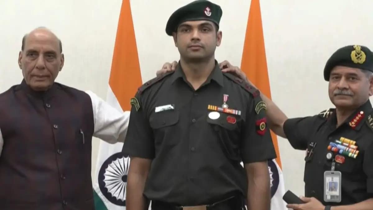 Neeraj Chopra Conferred With Honorary Rank Of Lieutenant Colonel, Army Chief General Upendra Dwivedi And Rajnath Singh Honour Olympic Champion