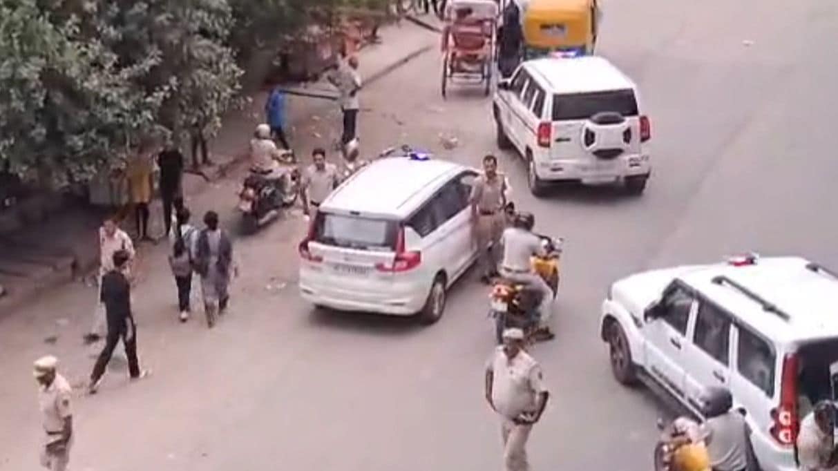 Delhi Youth Brutally Beaten To Death With Heavy Stone After Brawl Over ‘Beedi’