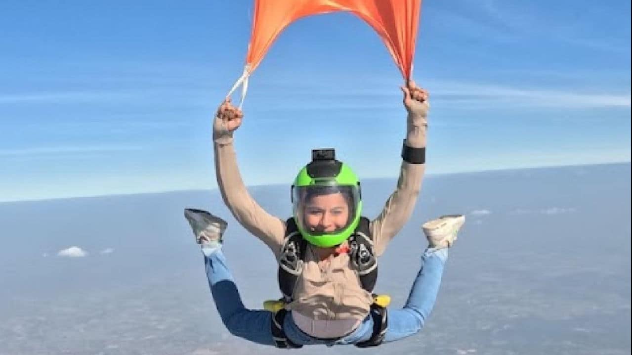 From Skies to Sangam: Skydiver Honours Mahakumbh With a 13,000-Ft Dive | VIRAL Video