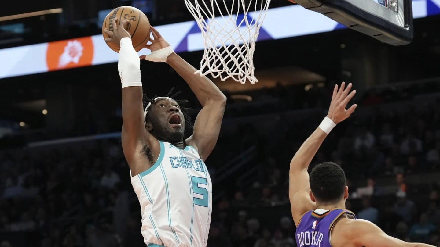 Booker Scores 30 Points, Durant Has 27 As Suns Rally To Beat The Hornets 120-113