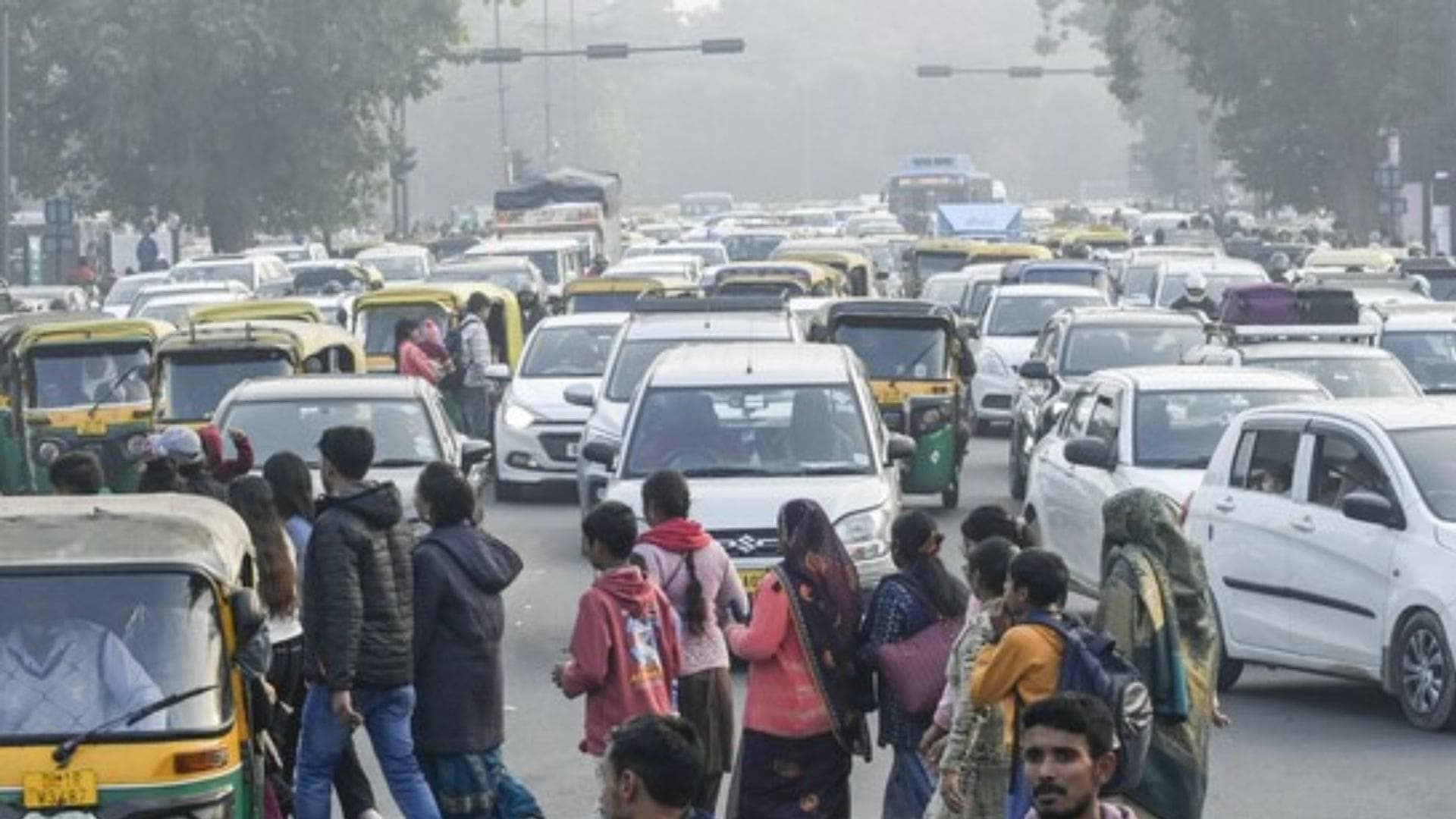 NDMC Hikes Parking Charges In Delhi Amid Deteriorating Air Quality To Discourage Private Transport