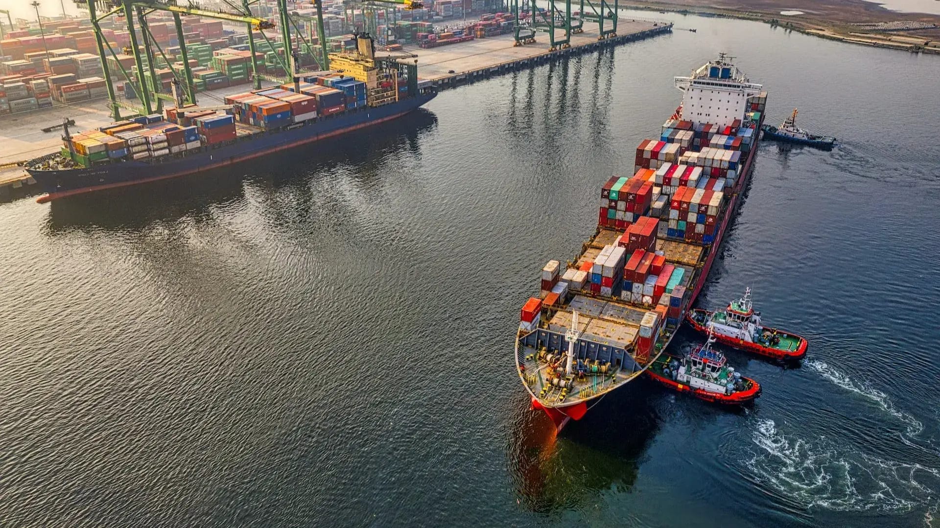 Why Global Shipping Giants Are Reflagging To India?