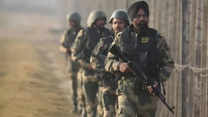BSF Apprehends Pak National in Gujarat’s Kutch on R-Day