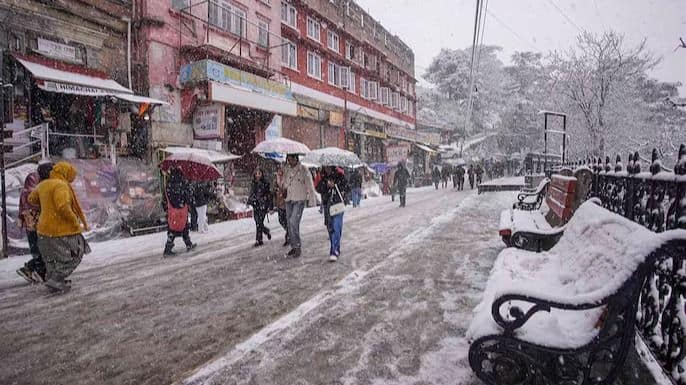 Shimla Receives Traces of Snow, Wet Spell Predicted in Himachal
