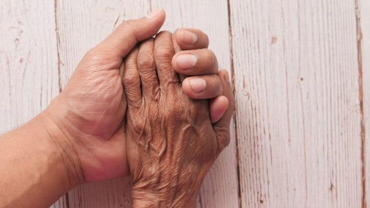 80-yr-old Woman Reunited With Family After Three Decades in Ahmednagar