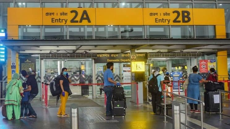 Dense Fog At Kolkata Airport Delays 53 Flights, Third Day Of Disruptions