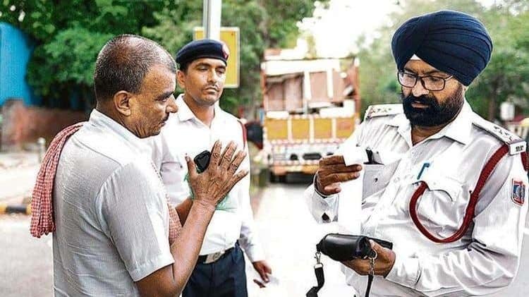 39,000 Improper Parking Challans Issued at Delhi’s 4 Major Railway Stations