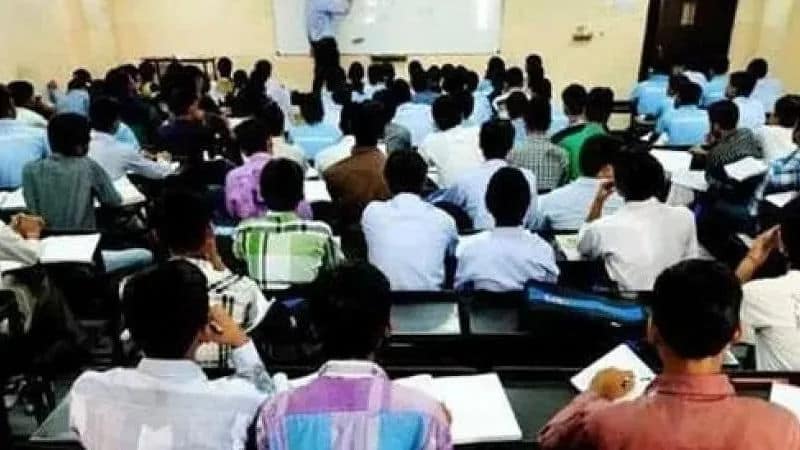 Centre Issues Guidelines to Crack Down on Misleading Ads by Coaching Institutes