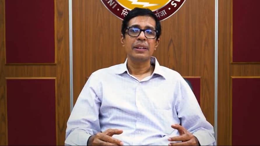 IIT Madras Director’s ‘Gomutra’ Claims Trigger Backlash, Critics Call It Pseudoscience