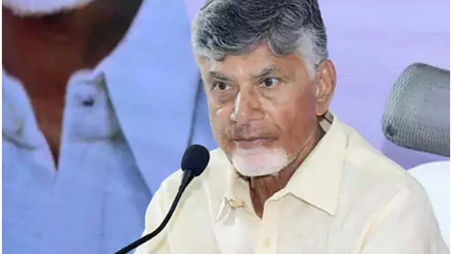 Andhra CM Chandrababu Naidu Condoles Loss of Lives in Srikakulam Stampede, Instructs Officials to Oversee Relief Measures