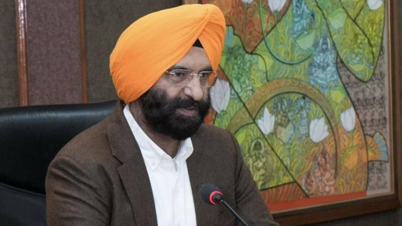 ‘No Fuel Without PUCC, Restricts Entry of Non-BS6 Vehicles’: Delhi Environment Minister Enforces Permanent Curbs to Tackle Pollution